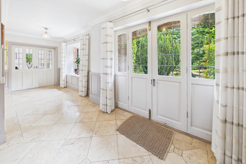 Pouchen End Farmhouse gallery image 8