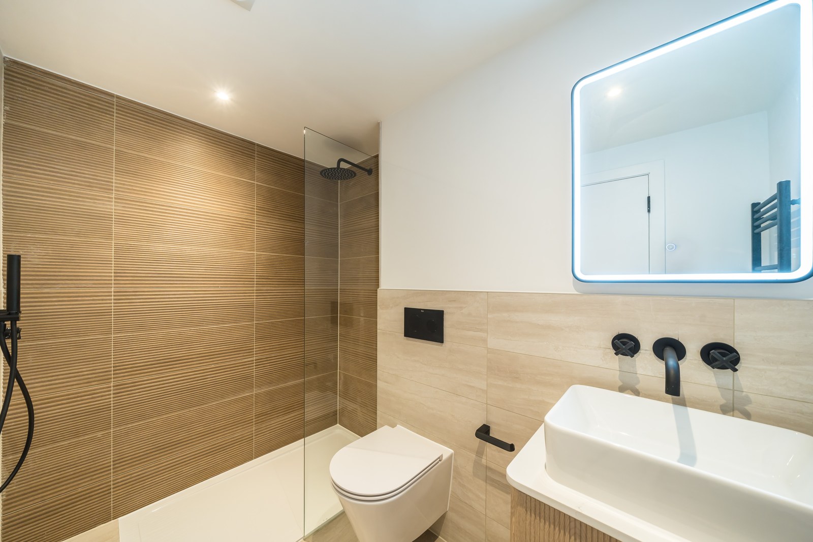 Flat 1, Thornton House, photograph 12